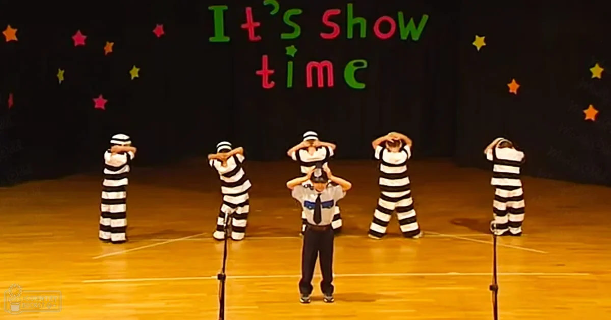 Toddlers performing Elvis Presley's Jailhouse Rock